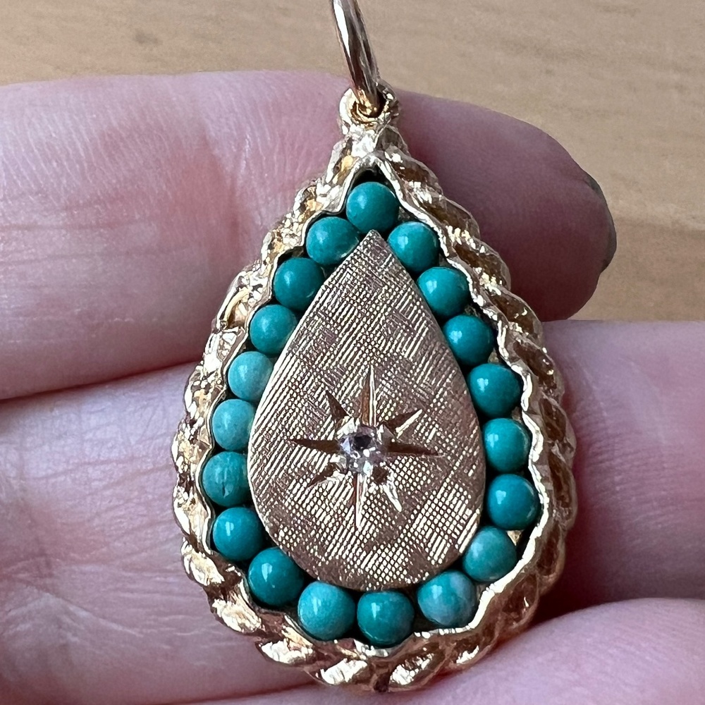 VINTAGE 14K YELLOW GOLD LARGE TURQUOISE BEADS PENDANT FLORENTINE ROPE DESIGN